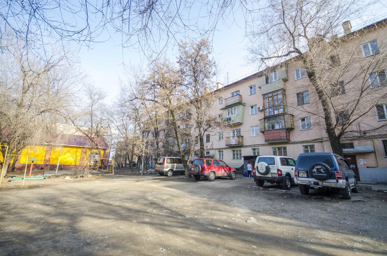 Золотой Квадрат Шевченко 75 Apartman Almati Kültér fotó