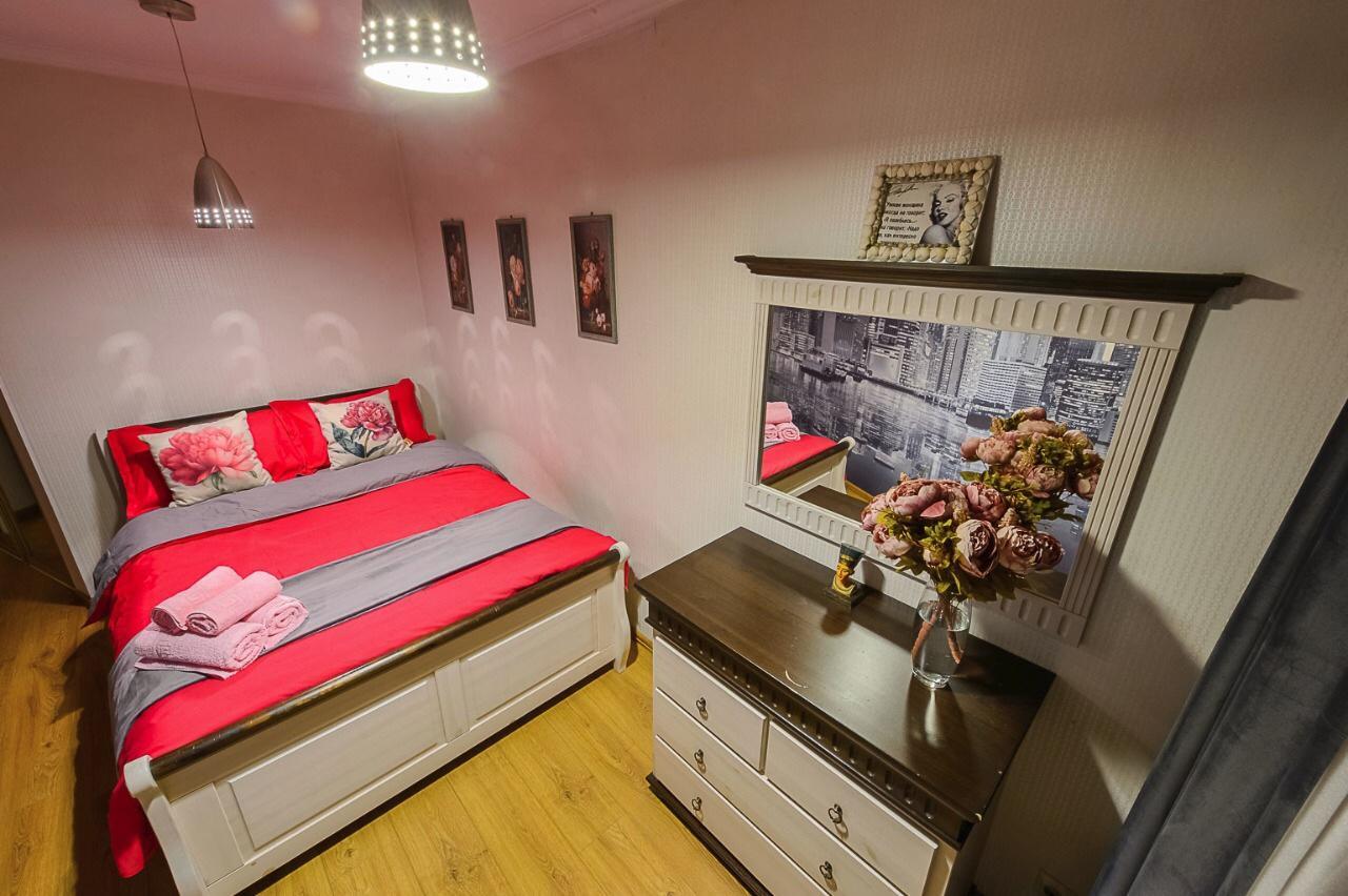 Золотой Квадрат Шевченко 75 Apartman Almati Kültér fotó