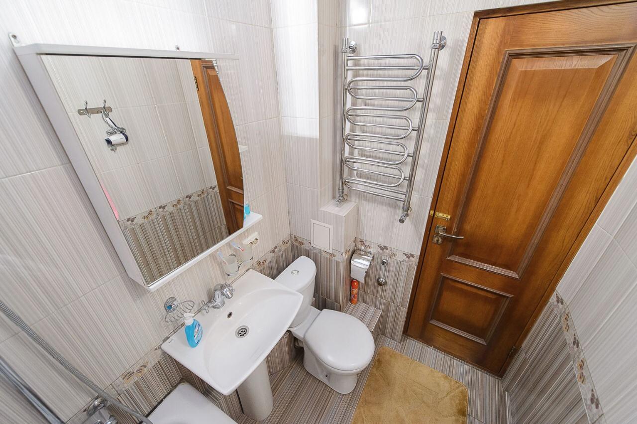 Золотой Квадрат Шевченко 75 Apartman Almati Kültér fotó